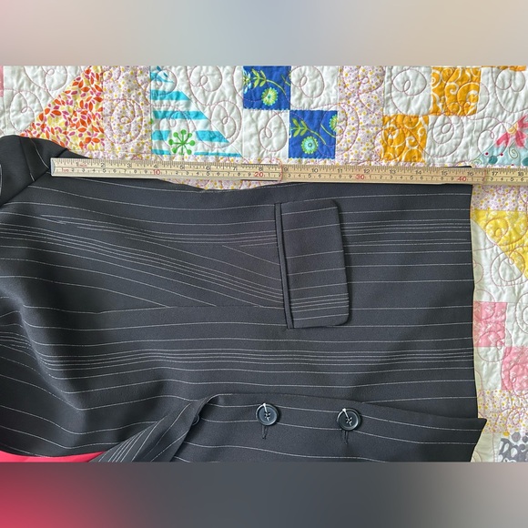 DKNY Pinstripe Blazer with Vibrant Red Lining - Picture 5 of 5